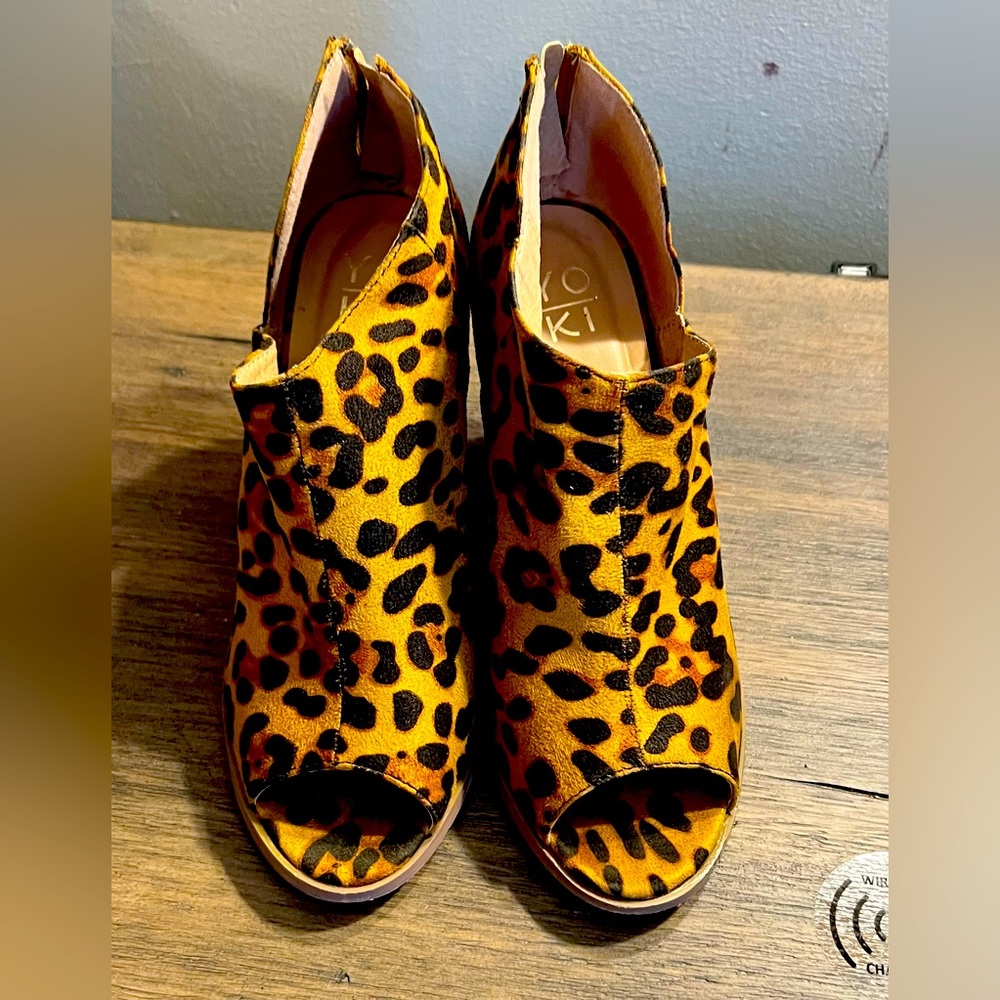 Cheetah print platform heels